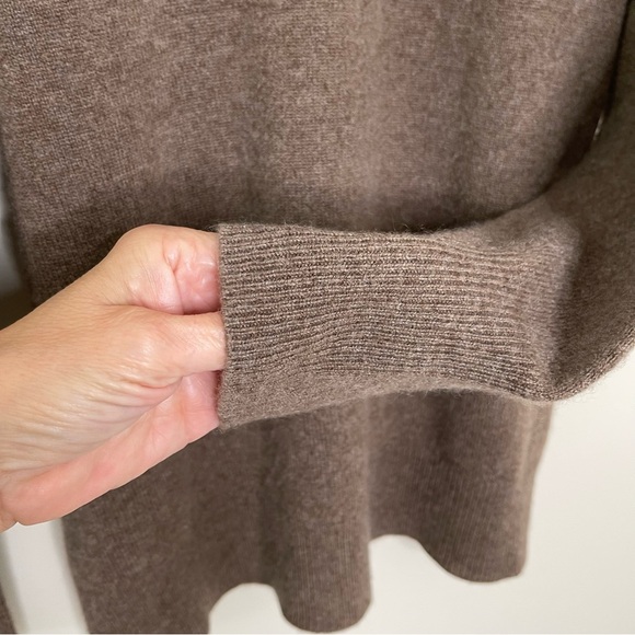 Alex Marie Women’s V Neck Cashmere Sweater in Mocha Brown luxury - Picture 5 of 9